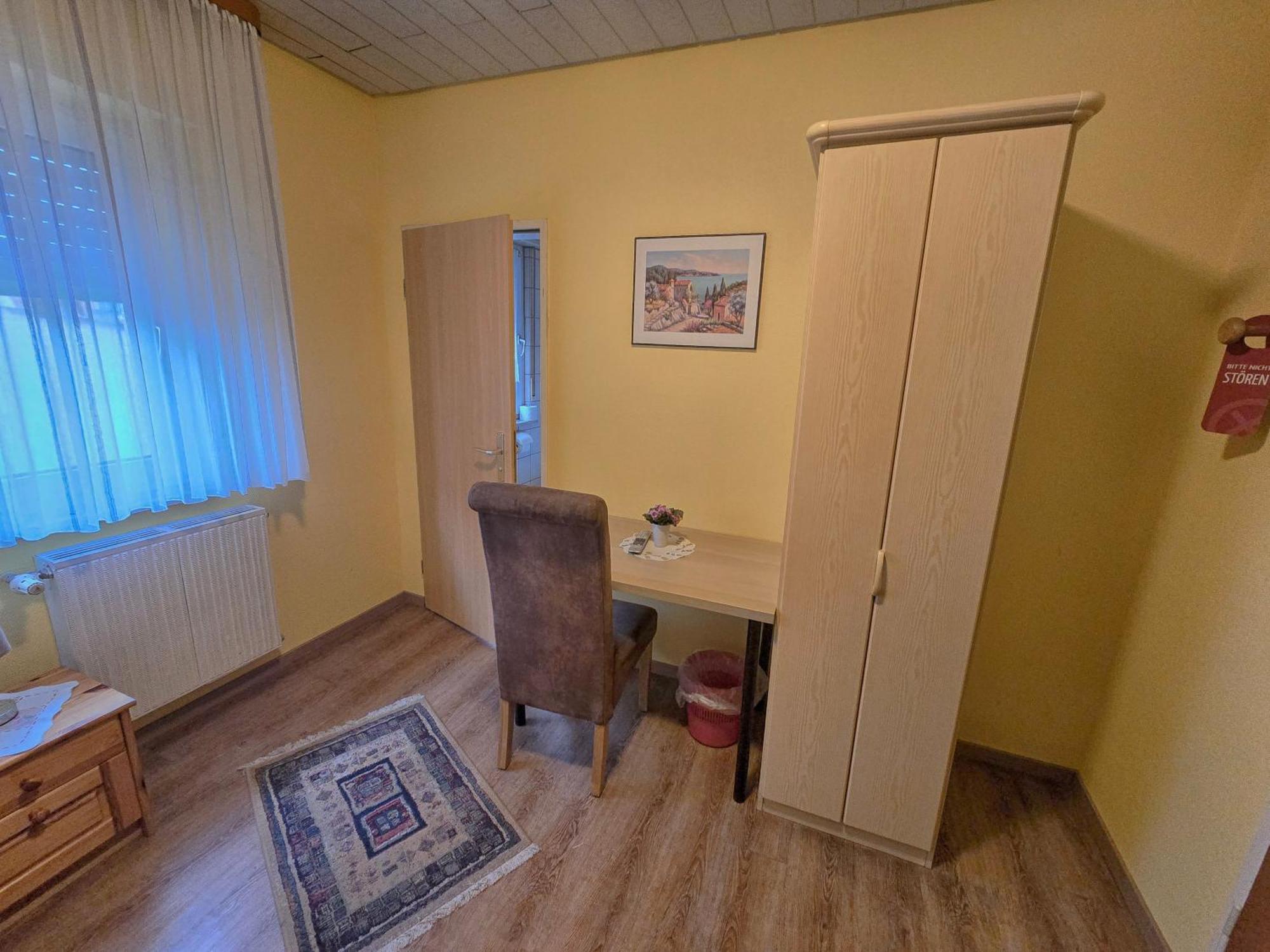 Pension Und Ferienwohnungen Bachmann Wölfersheim Habitación foto